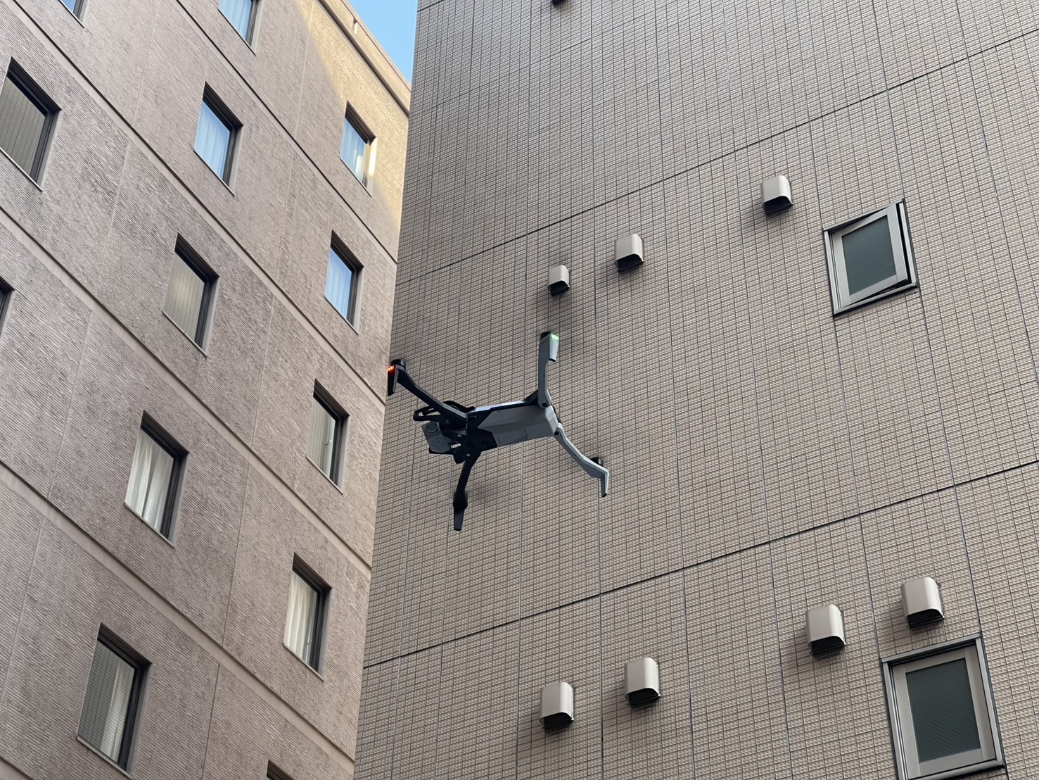 最新の産業用AIドローン Skydio X10